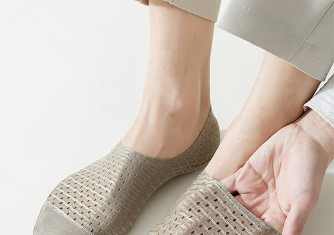 Men's 6-Pair Invisible No-Show Ice Silk Socks: Cool, Breathable, Non-Slip Comfort Men's 6-Pair Invisible No-Show Ice Silk Socks: Cool, Breathable, Non-Slip Comfort