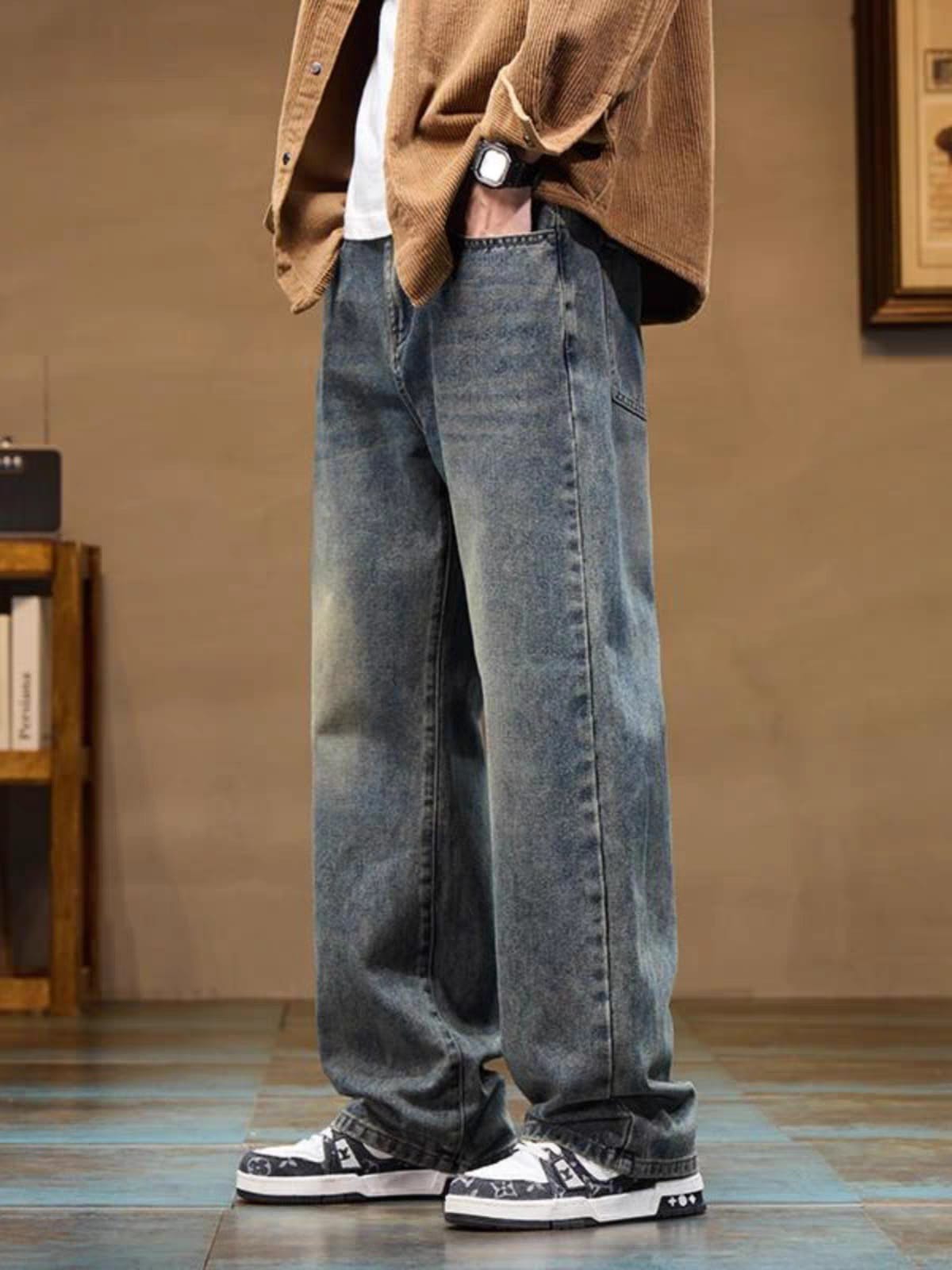 Men's Washed Blue Relaxed Fit Wide Leg Jeans